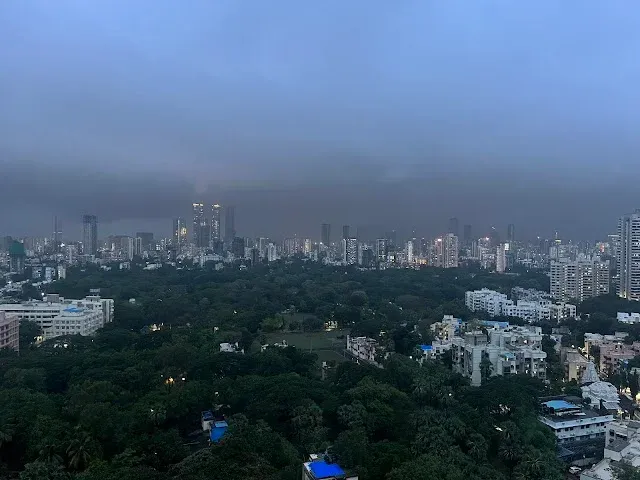 2 BHK Flat for Rent in Sethia Imperiel Malad East.(Near aakruli metro )