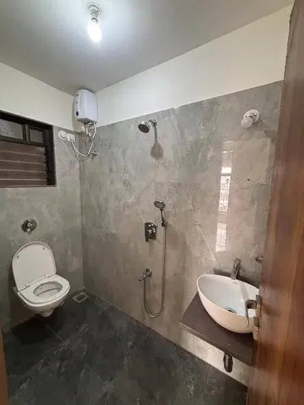 2 BHK Flat for Rent in Andheri West