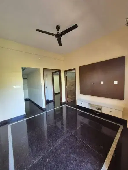 2 BHK Flat for Rent in kudlu gate near HSR layout 2km
