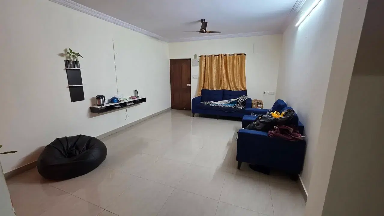 Single Occupancy in 2 BHK Flat for Rent Near AECS Layout