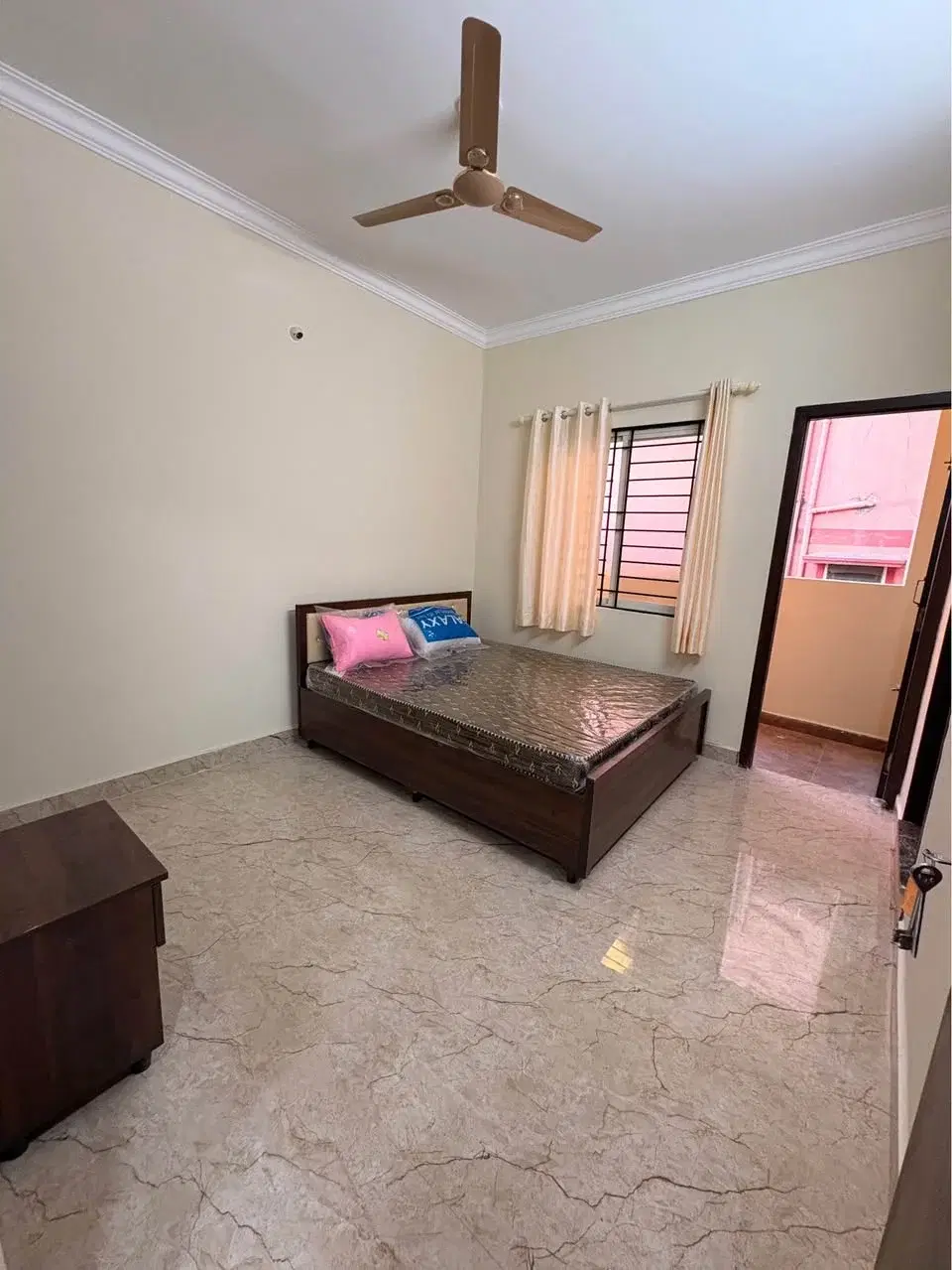 0.5 BHK Flat for Rent in Christ University