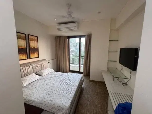 2 BHK Flat for Rent in SANTACRUZ EAST ( Next to Grand Hyatt )