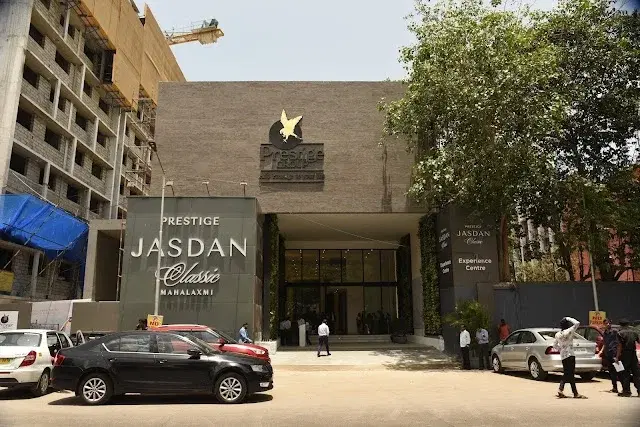 2 BHK Flat for Rent in Mahalaxmi