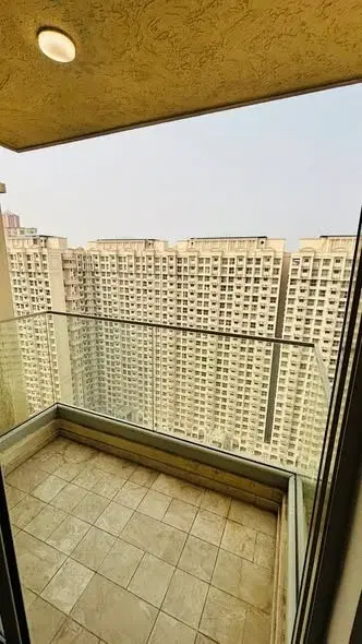 2 BHK Flat for Rent in Hiranandani Garden