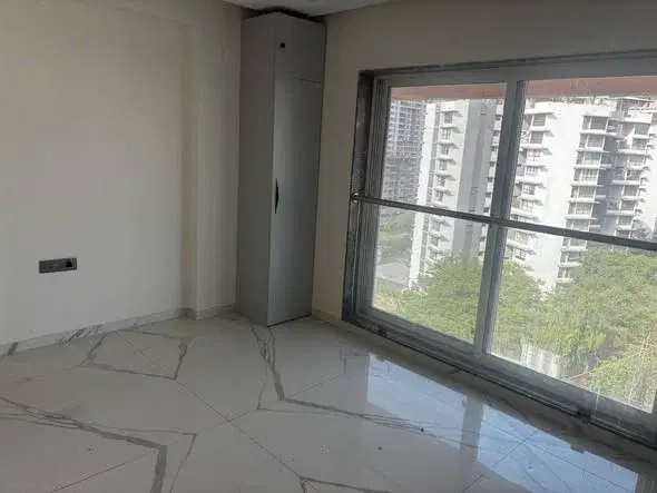 3 BHK Flat for Rent in Behind Amanora mall