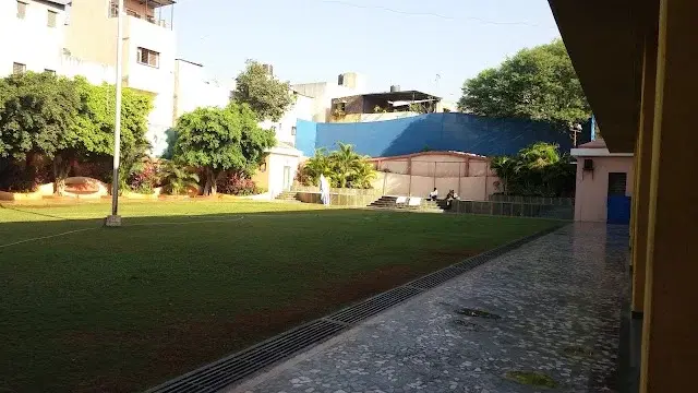 2 BHK Flat for Rent Near DP Road