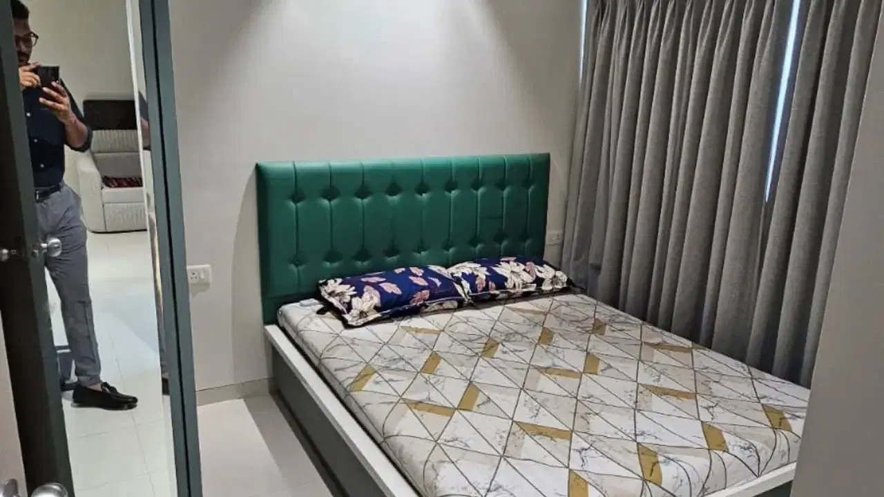 1 BHK Flat for Rent in Borivali East nr Metro station