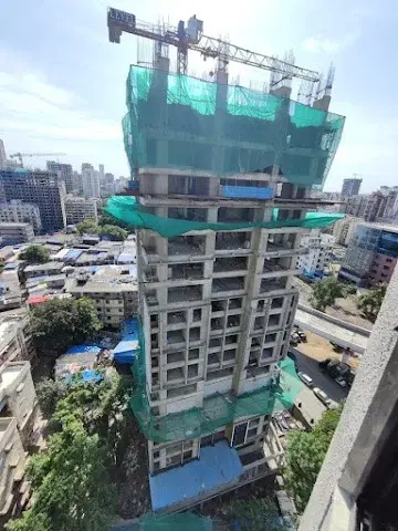 Flat for Sale in Oshiwara Metro Station