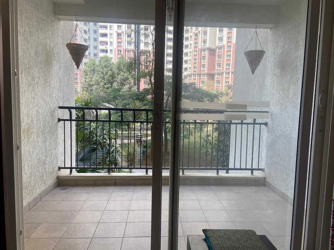 2 BHK Flat for Sale in Prestige Lakeside Habitat