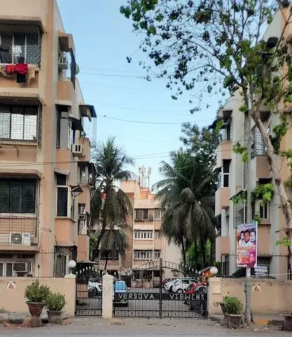 1 BHK Flat for Rent in Juhu–Versova Link Road