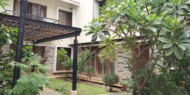 6 BHK Villa for Sale in Rahat gardenia Villa 3A,230/220,outer circle