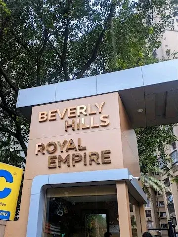 4 BHK Flat for Rent in Lokhandwala Andheri West