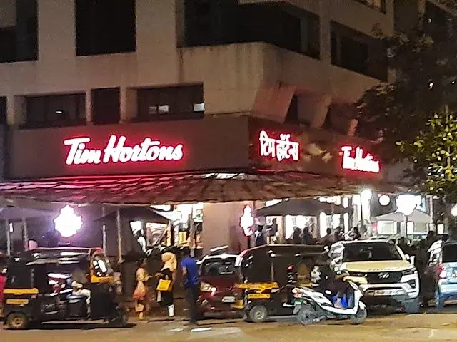 2 BHK Flat for Rent in Lokhandwala Back Road