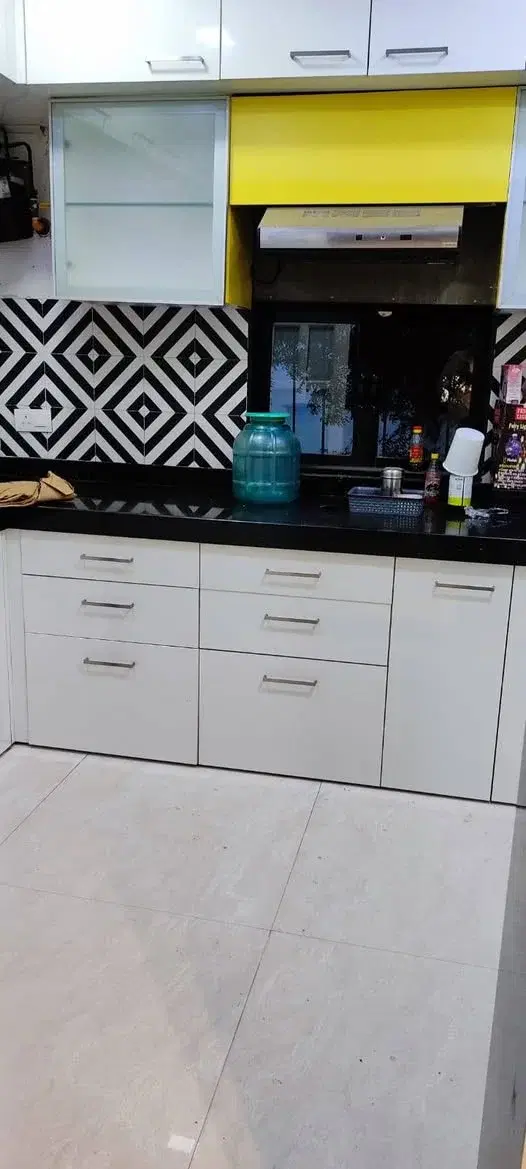 2 BHK Flat for Rent in Evershine Nagar