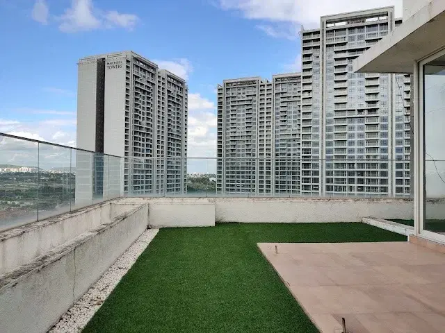 4 BHK Flat for Sale in Mumbai