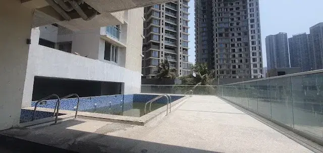 3.5 BHK Flat for Rent in Goregaon West