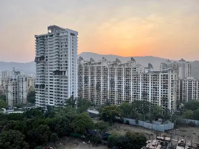 5 BHK Flat for Rent in Viraj टॉवर Pokharn 2