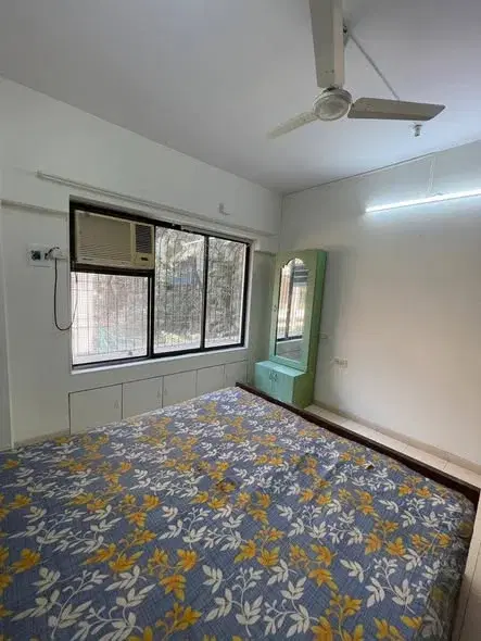2 BHK Flat for Rent in Goregaon East near Oberoi International School