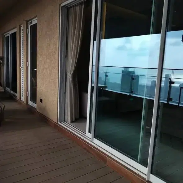 4 BHK Flat for Sale in Mahalaxmi