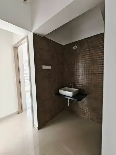 2 BHK Flat for Rent in behind Amanora mall