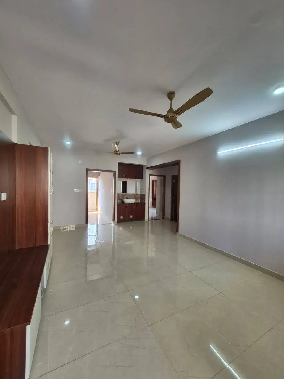 2 BHK Flat for Rent in kudlu gate metro station near hsr layout 2km