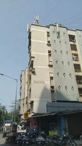 2 BHK Flat for Rent in Andheri West / Vile Parle West