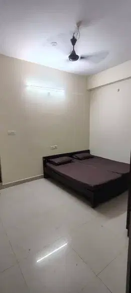 3 BHK Flat for Rent Near Kalyan Jewellers and metro station,Balaji Nagar