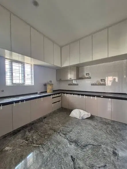 2 BHK Flat for Rent in kudlu gate metro station near hsr layout