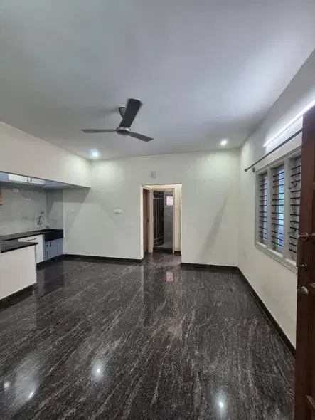1 BHK Flat for Rent in kudlu gate near hsr layout 2km