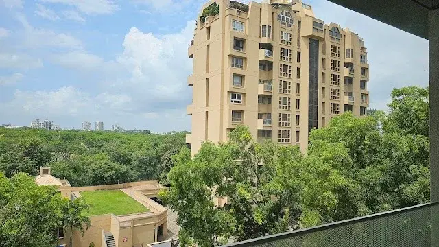 4.5 BHK Flat for Rent in KOREGAON PARK
