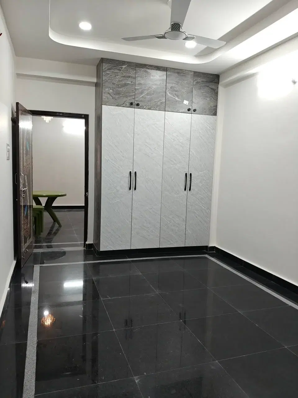 3 BHK Flat for Rent in Sri ram Nagar colony and Raghavendra Colony and RTO office Masjid Banda area