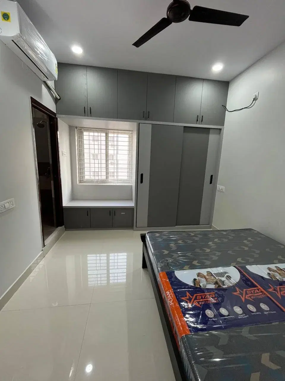 3 BHK Flat for Rent in Kondapur – Raghavendra Colony