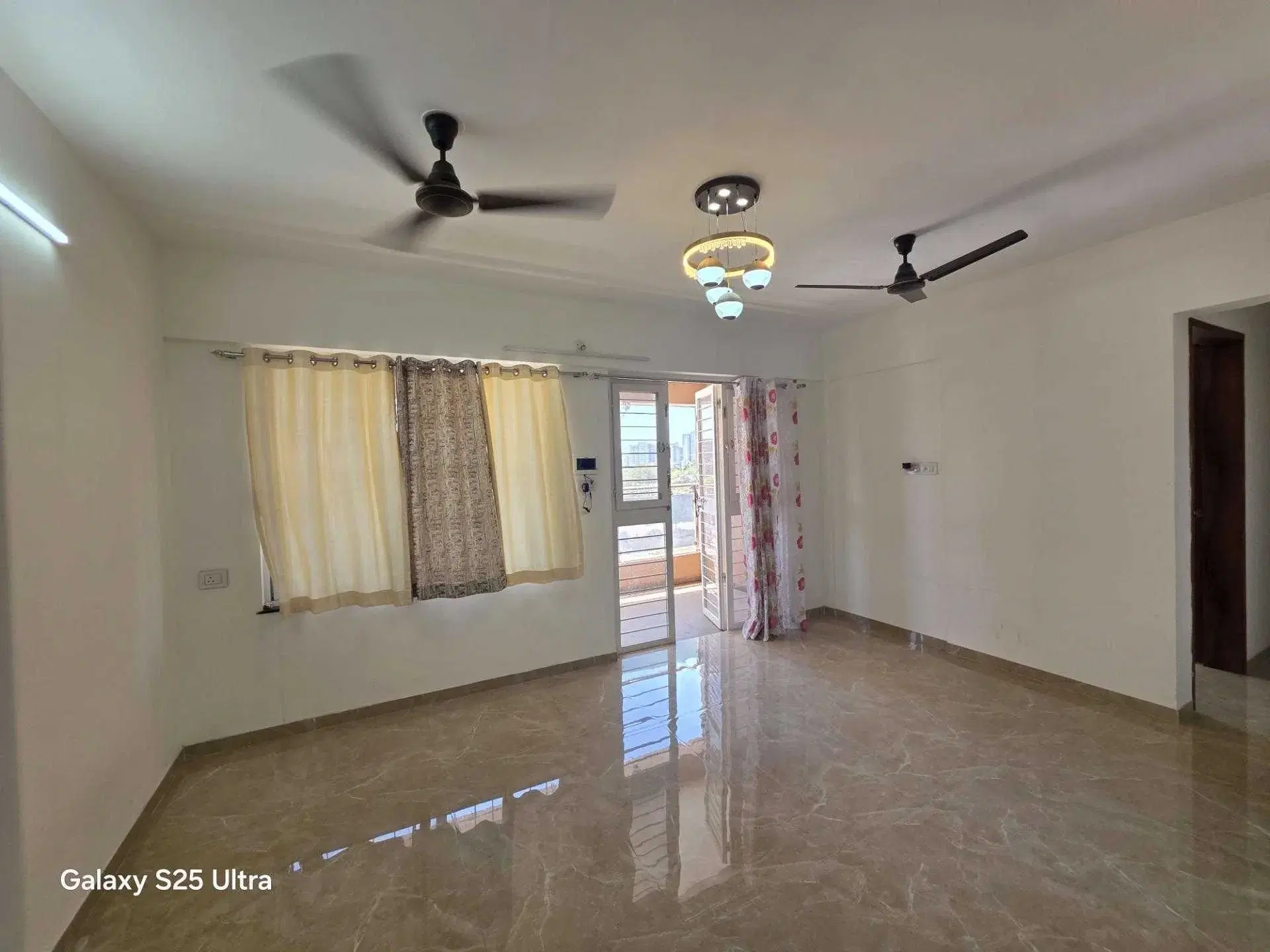 2 BHK Flat for Rent in Miravet District Phase 1