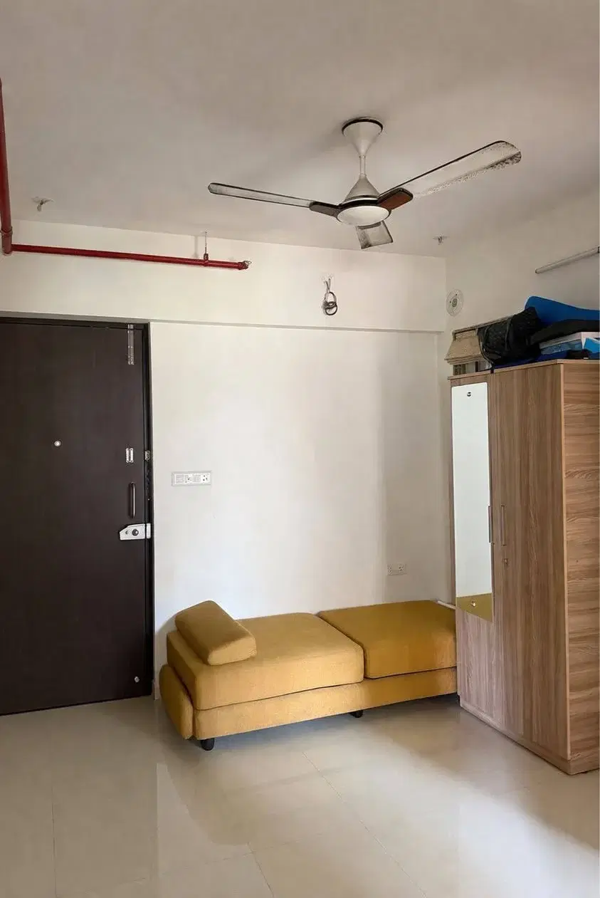 Double Occupancy in Flat for Rent in Matunga East