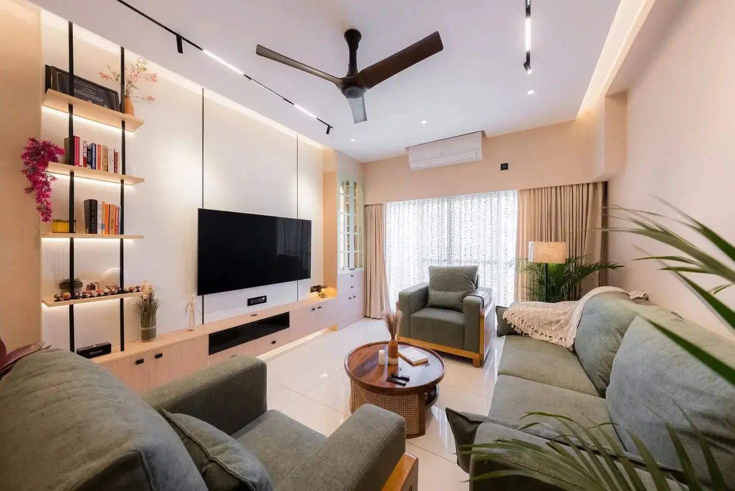 2 BHK Flat for Rent in Andheri West