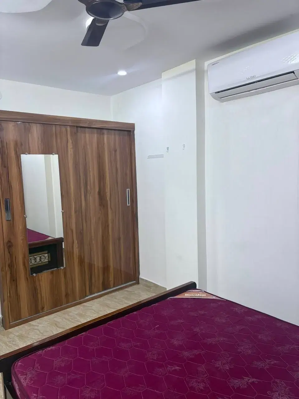 2 BHK Flat for Rent in Madhapur Ayyappa society