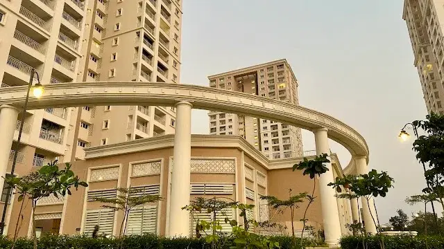 2 BHK Flat for Rent in Prestige Waterford