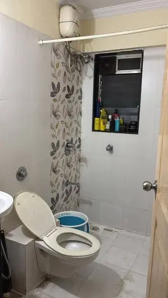 Single Occupancy for Female in 3 BHK Flat for Rent in Powai