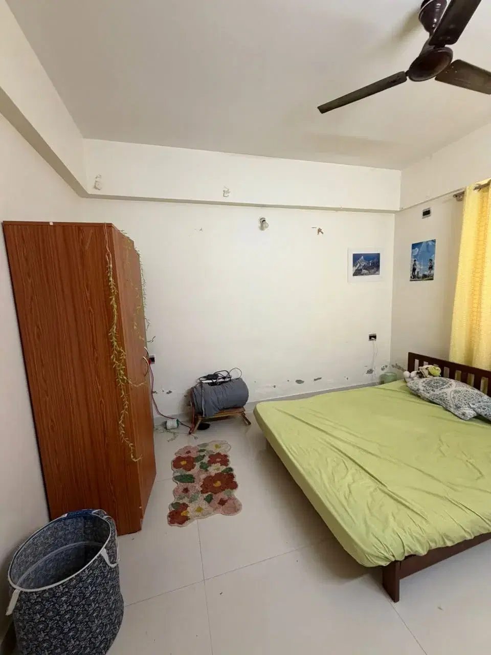 Single Occupancy for Female in 3 BHK Flat for Rent in 1.3 km from Bhartiya City