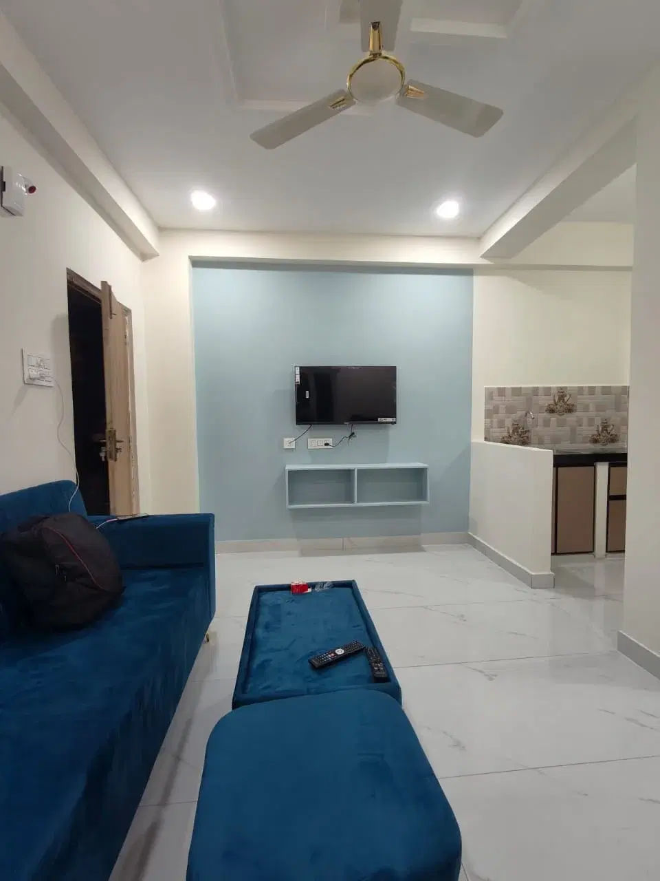 1 BHK Flat for Rent in Kondapur Botanical Garden AMB Mall Road