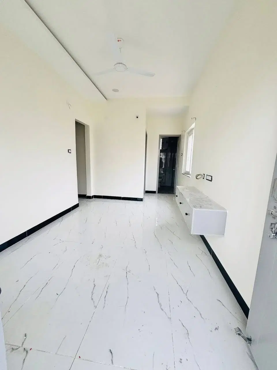 1 BHK Flat for Rent in Kondapur Botanical Garden AMB Mall Road Side