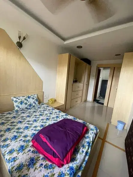 Single Occupancy for Male in 3 BHK Flat for Rent near shivas salon