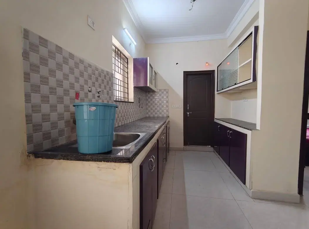2 BHK Flat for Rent in Kondapur or Madhapur