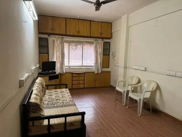 1 BHK Flat for Rent in Bhosle Garden near Magarpatta