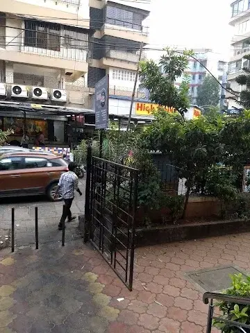 2 BHK Flat for Rent in Lokhandwala