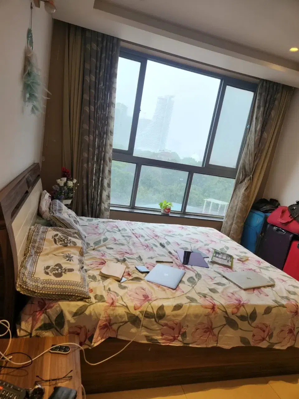 1 BHK Flat for Rent in Amanora Future Tower