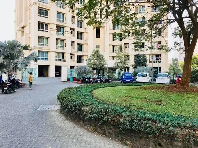 2 BHK Flat for Rent in Hiranandani Estate