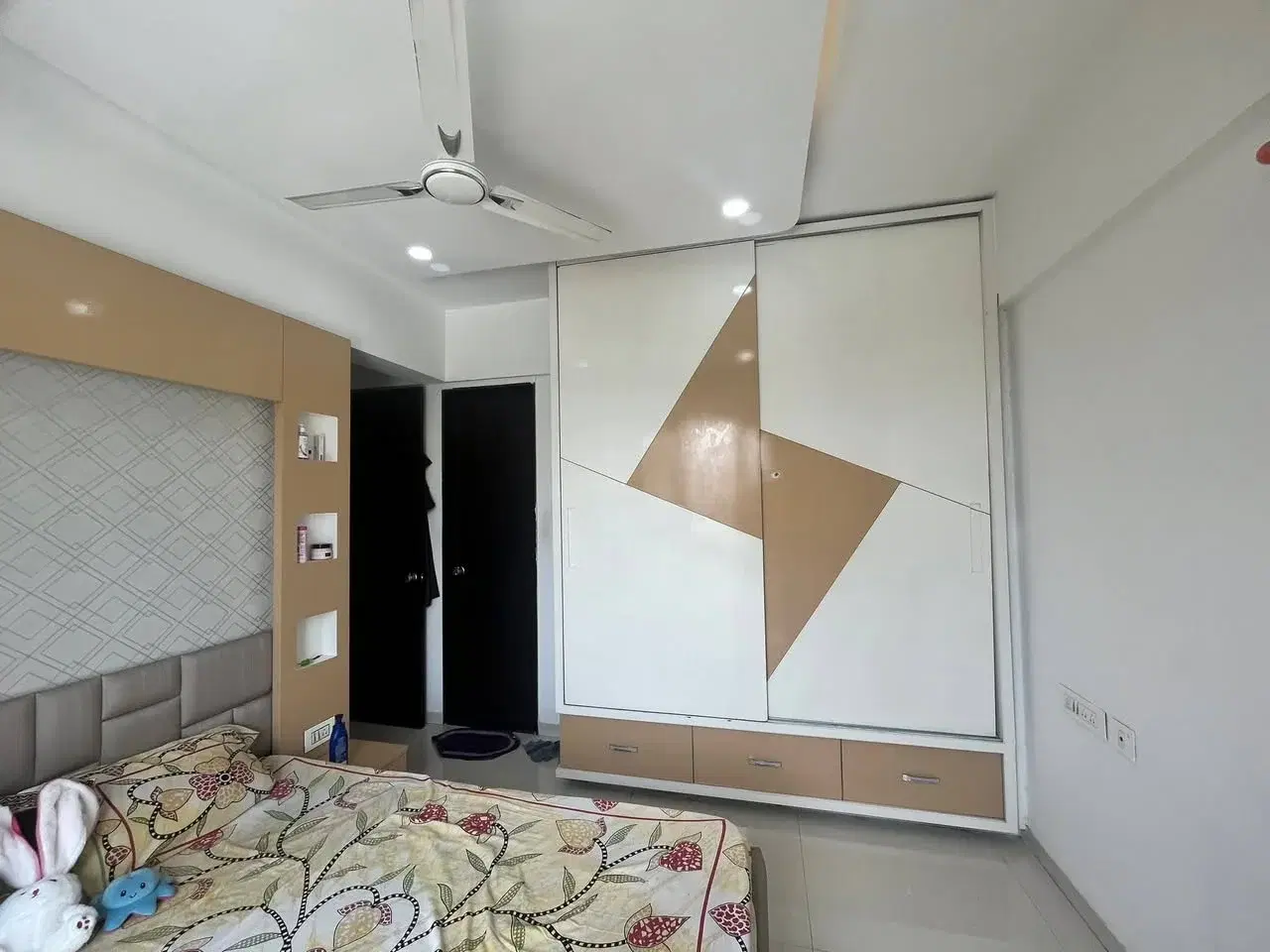 Single Occupancy for Female in 1 BHK Flat for Rent in Wakad