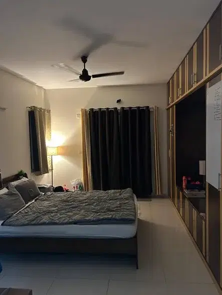 4.5 BHK Flat for Rent in Sarjapur Road