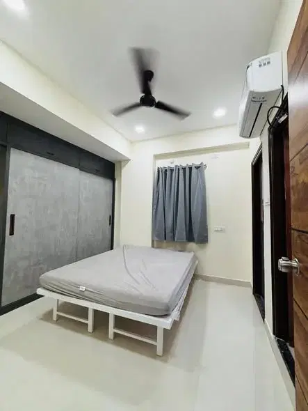 1 BHK Flat for Rent in Botanical Garden
